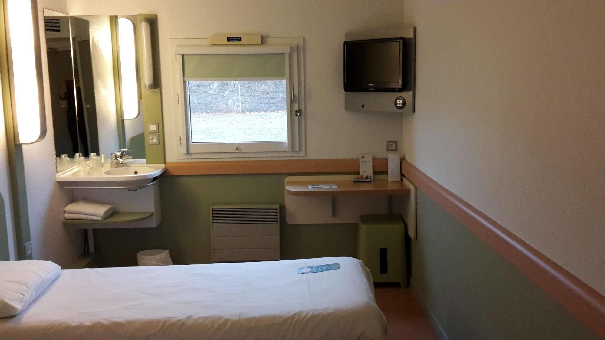 ibis budget Bourges Exterior foto